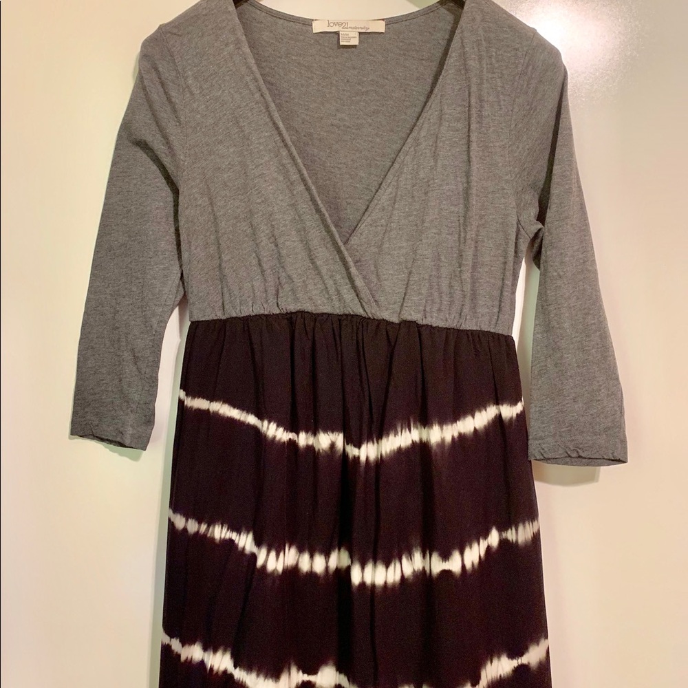 Sold***Forever 21 3/4 sleeve Maternity Dress